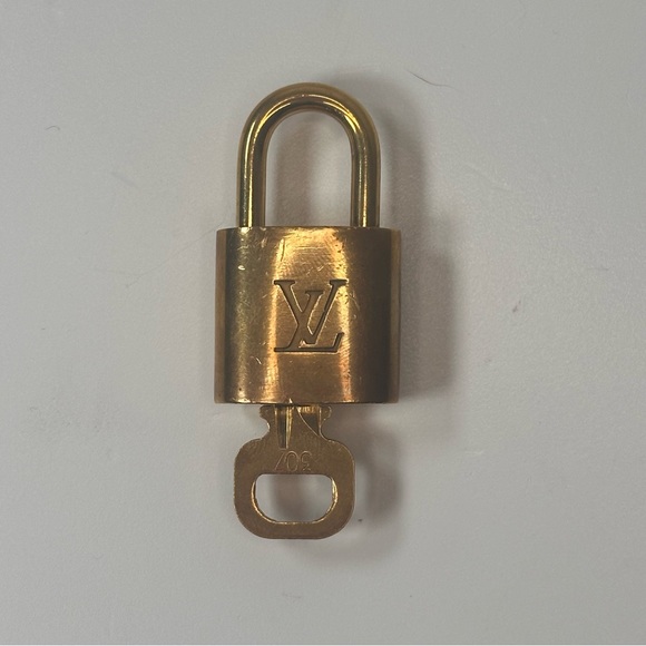 Louis Vuitton Gold Lock and Key #307 - Picture 2 of 8